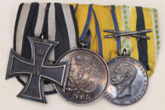 Ordensschnalle mit Medaille für Verdienst im Kriege 1914